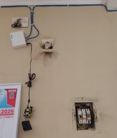 PETIR HANGUSKAN INSTALASI LISTRIK DAN PERANGKAT INTERNET